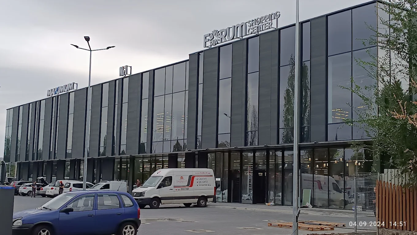 Forum Shopping Center