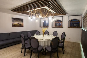 salon-boieresc-restaurant-butoias