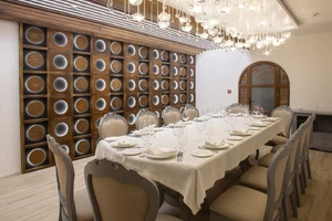 vinoteca-restaurant-butoias